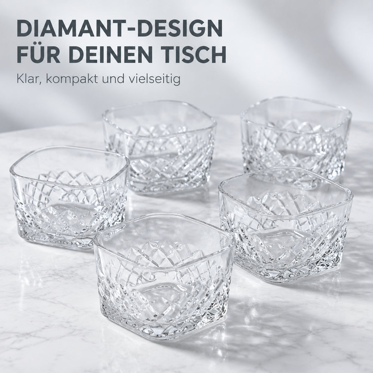 Quadratische Glasschalen mit facettiertem Diamantmuster